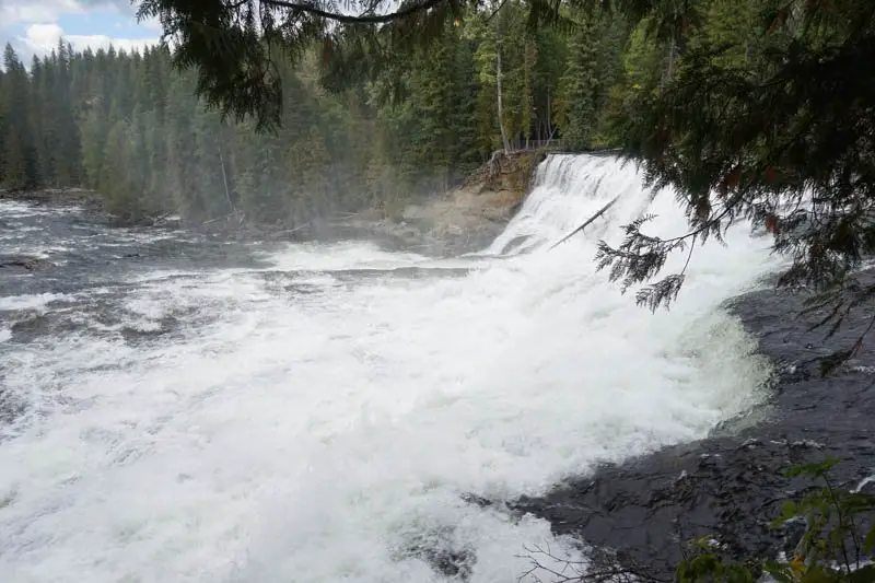Kamloops, British Columbia Waterfall Guide | DawsonFalls| Kamloops Hiking Guide | British Columbia Hiking Guide | Canada Hiking Travel Guide