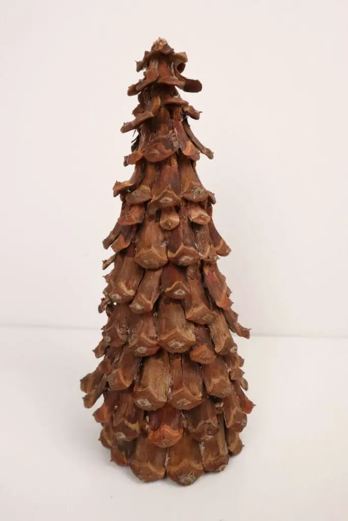 DIY Pine Cone Christmas tree